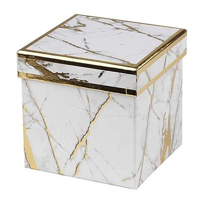 صندوق هدايا عيد الميلاد الحادي والعشرين